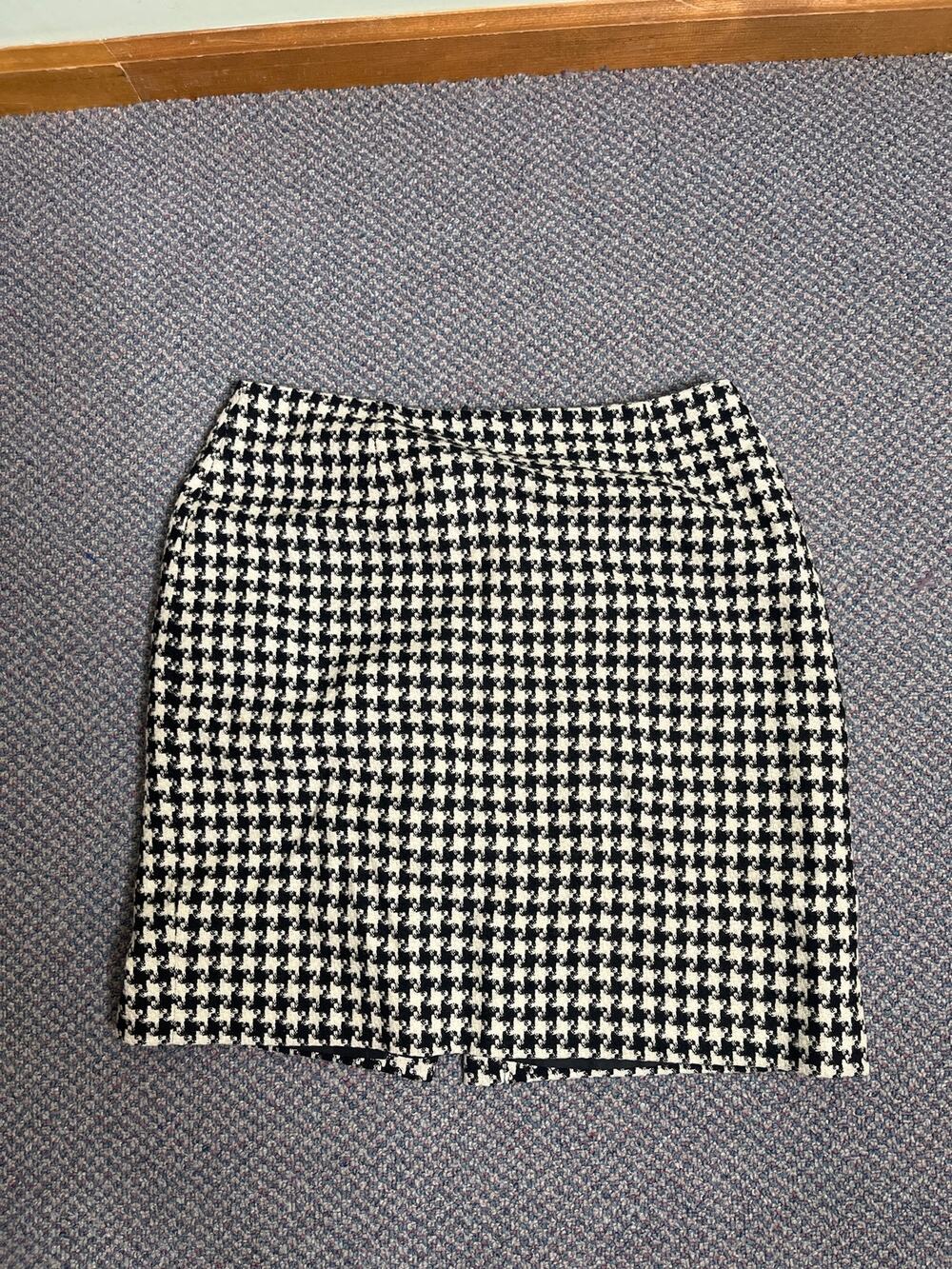 Petite Sophisticate Vintage wool Blend Mini Skirt size 10
